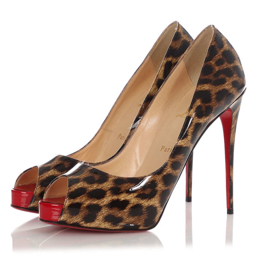 Christian Louboutin New Very Prive red tip patent leopard 39.5